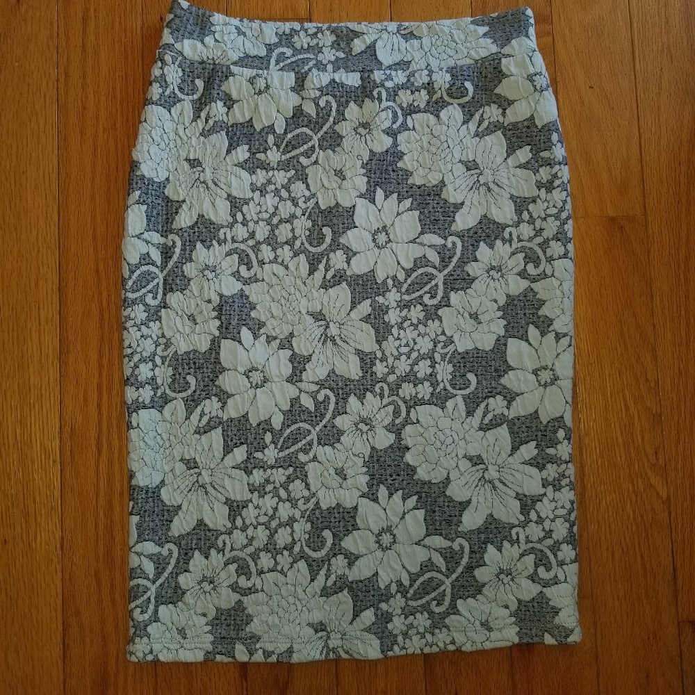 Gilli for Stitch Fix Floral Bodycon Skirt Medium